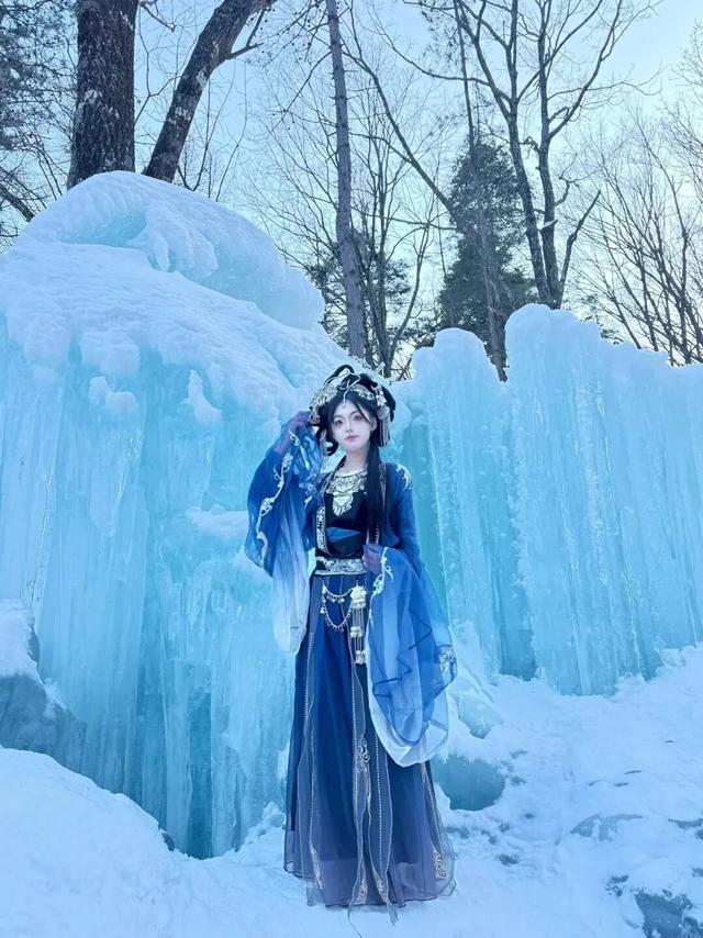 踏破风沙赴神都，白云山赠“终身旅游卡”！让天山来客常回“家”看看