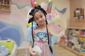 漆扇绘粽舟竞浪 幼儿园双节活动玩转民俗图片