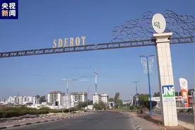 巴勒斯坦武装派别称向以南部多地发射火箭弹图片