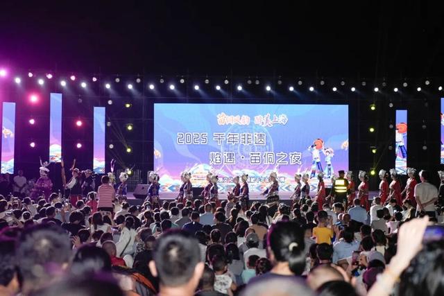 今晚的吕巷水果公园，嗨翻了