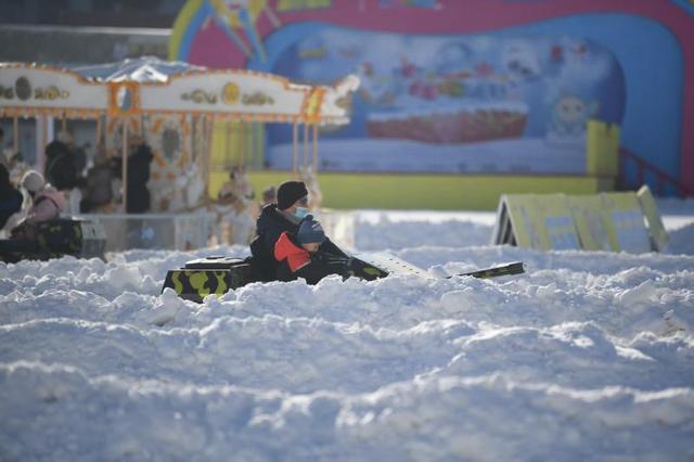双奥地标再燃冬日激情 第十五届鸟巢欢乐冰雪季正式开放