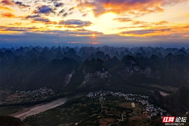 秋游时刻丨人间仙境何处寻？桂林山水给出答案