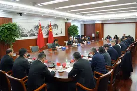 在新岗位上再立新功图片
