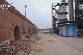 焦点访谈丨“顺线挖地”！一根神秘管线背后竟藏着干扰监测数据的“环保设备”图片