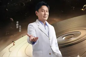 天命之年正“开挂” ！张信哲：我愿意给有才华的人当“垫脚石”图片