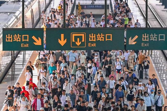 财经聚焦｜旅游列车，“跑”出文旅消费新图景