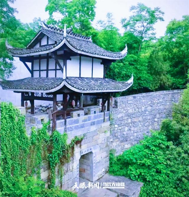 巷遇⑰|乌江边上,一个盐道古镇的百年沉浮