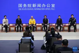 坚守平凡岗位 书写劳动篇章——五位“最美铁路人”讲述奋斗故事图片