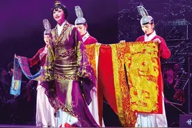 庆祝甘肃省歌剧院85周年华诞 《岁月如歌·歌剧之夜》点亮金城夜图片