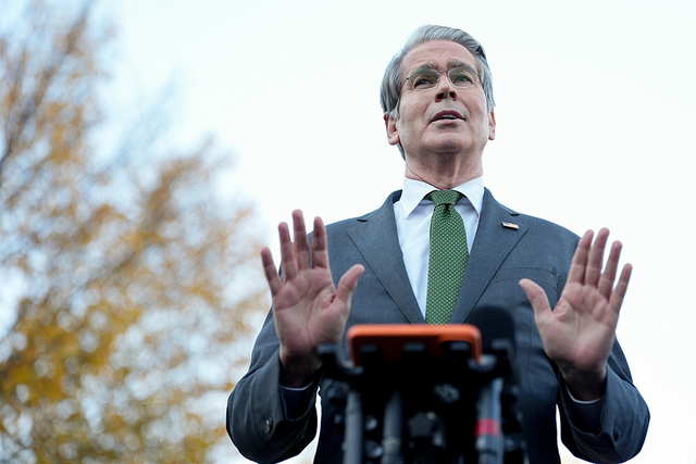 释新闻｜美国最高法院多名法官质疑特朗普关税合法性，意味着什么？