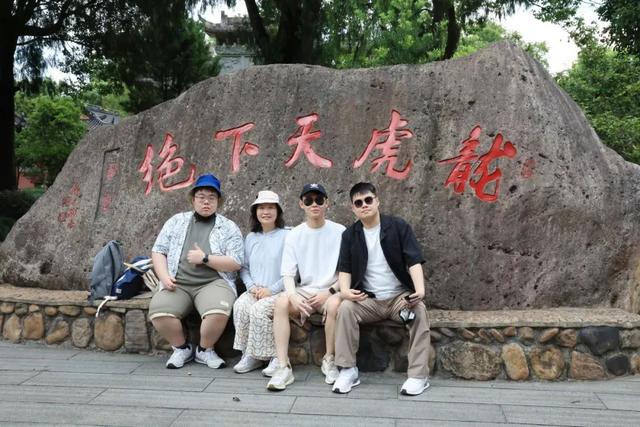 吉隆坡直飞首航抵赣！首站打卡龙虎山，遇见山水秘境！