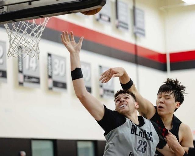 队记：克林根打首发不会对杨瀚森不利