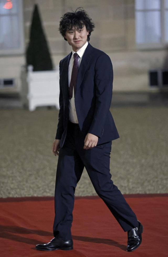 AI在2025年捧出50+新亿万富翁，有人才22岁