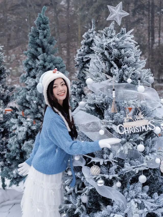 踏破风沙赴神都，白云山赠“终身旅游卡”！让天山来客常回“家”看看