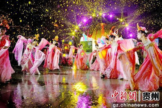 黔南州暑期快闪登陆贵阳