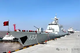 中国海军第47批护航编队出征！图片