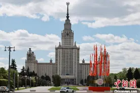 记者手记：红场长明火映照历史的记忆图片