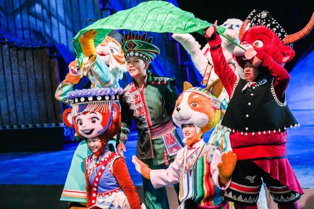 12月5日至7日来云南民族村过哈尼族“十月年”