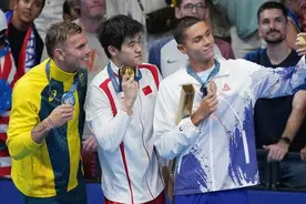 潘展乐获100米自由泳冠军并破世界纪录，浙江贺电定调：打破欧美长期垄断！图片