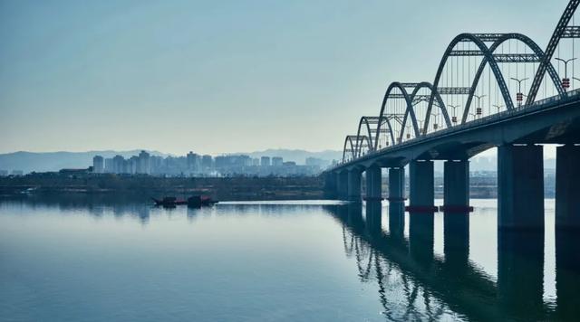 陕西安康:一座被秦岭与汉水同时托举的城