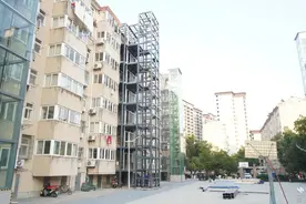 城市更新 每天更“新”①丨老旧小区加装电梯 幸福生活“一键梯升”图片