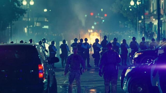 《一战再战》：文学名著改编电影？更像美国社会分裂寓言