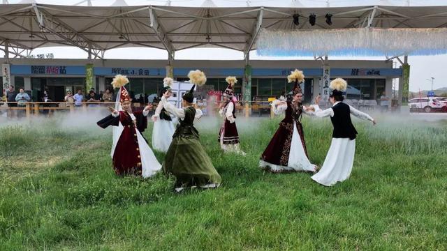 古尔邦节假期天山天池旅游市场火爆 累计接待游客12.15万人次