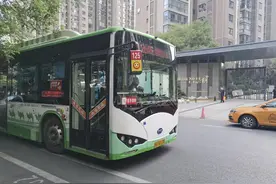 招手即停 随上随下 西安首批“招手停”公交线路开通图片