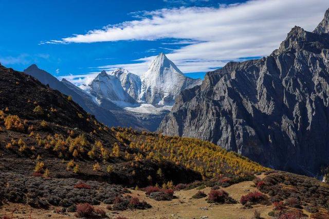 冰雪奇缘 车轮上的川味中国年：十条自驾线路解锁冬日三重奏