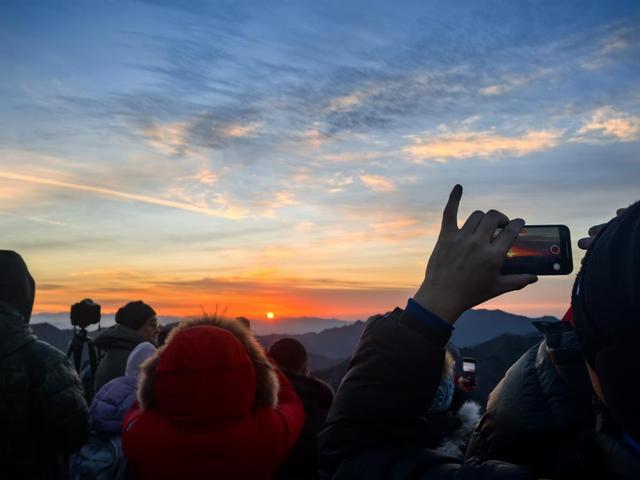 非遗、跨城	、旅拍多元联动 慕田峪长城元旦邀游客共迎马年晨光