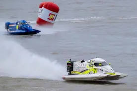 F1H2O上海大奖赛排位赛落幕，鲁斯狄·怀亚特摘得杆位图片