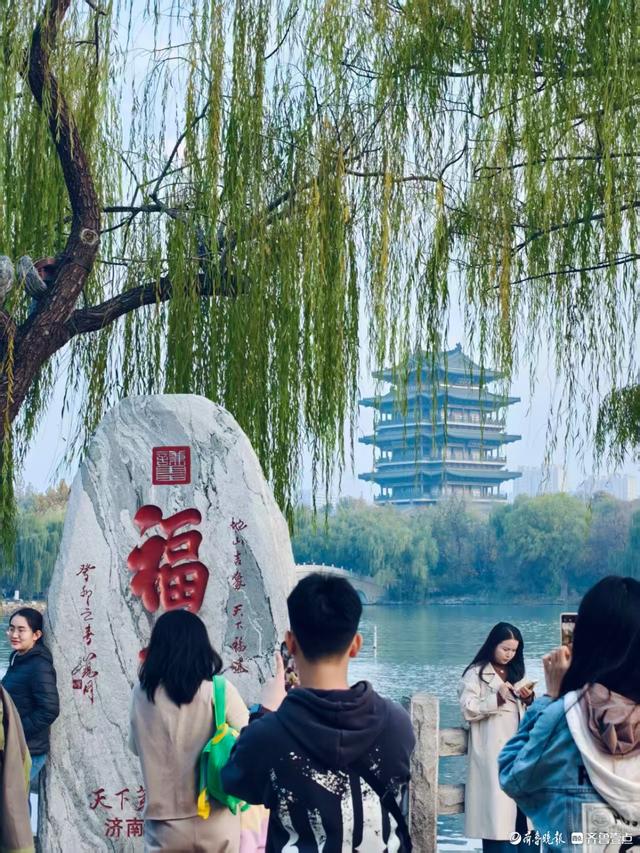 初冬时节，明湖美景