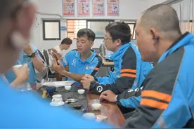 财经聚焦丨平台企业支持骑手缴纳社保，将带来哪些影响？图片