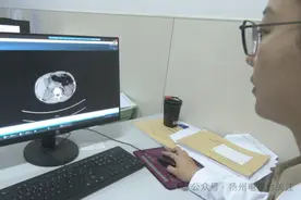 9岁男童被毒虫叮咬后引发严重的并发症，切掉一米肠管才保住命！图片