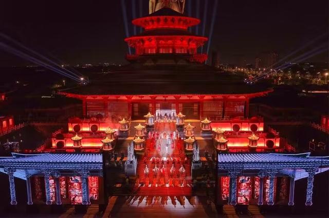 奶龙IP、主题沉浸秀……上海出发1小时，这个主题乐园升级归来！