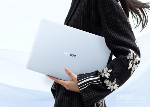 荣耀笔记本X14/X16 Plus 2025正式开售 国补3199元起