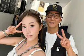 50岁吴彦祖在上海找人街拍，被误以为是“怪老头”直接婉拒图片