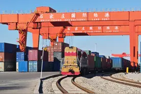 石家庄国际陆港新春首月“开门红”  中欧班列开行超120列图片
