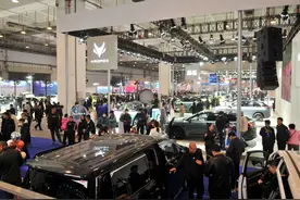 补贴升级!报废换新引燃购车热情，报废符合政策的旧车换新最高补贴可达2万元,吸引众多老车主加入换车阵营图片