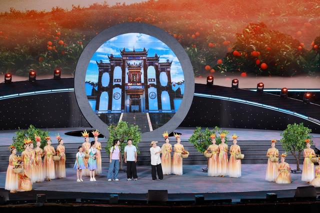 86分钟纵览长江三峡古今风华——第十六届中国长江三峡国际旅游节文化惠民演出侧记
