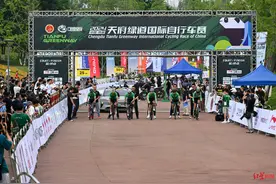 “翡翠项链”上的速度与激情，全球骑行高手在成都天府绿道巅峰对决图片