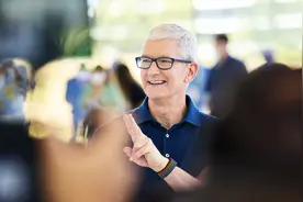 库克最新专访：回应 iPhone 争议按钮，苹果 AI 无收费计划 ，短期内不会退休图片