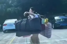 网传扁担女孩高考527分，班主任辟谣：不实，不要再打扰她图片