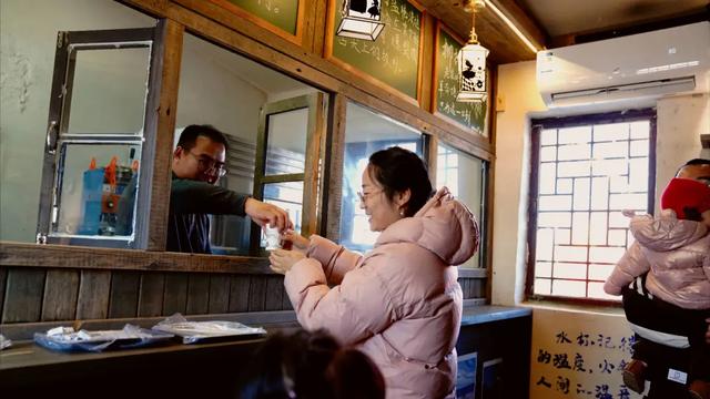 鄂尔多斯“雪村”今日“沸腾”!吃美玩疯乐翻,明天继续嗨!