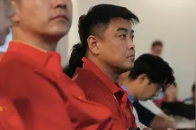樊振东缺席2025年澳门乒乓世界杯，王皓：尊重他的决定图片