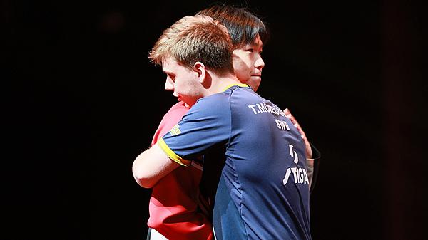 WTT总决赛｜王楚钦孙颖莎双双伤退，成绩和票房不能以运动员的健康为代价