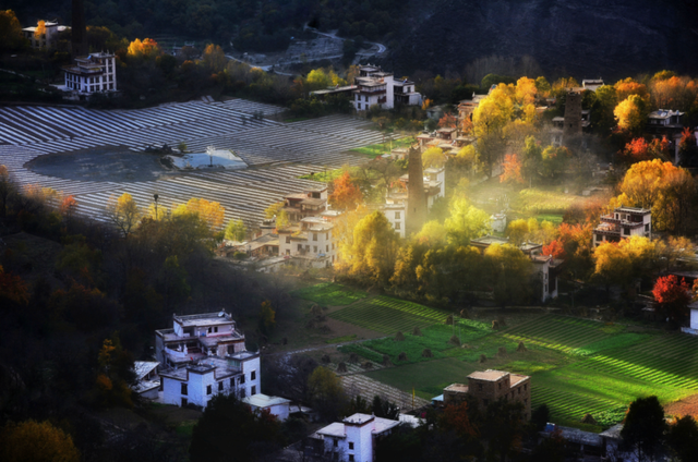 从世界最佳，看丹巴的美学底片