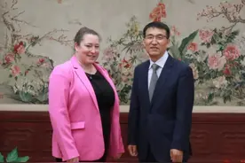 中加（拿大）举行第四轮领事磋商，就便利人员往来等交换意见图片