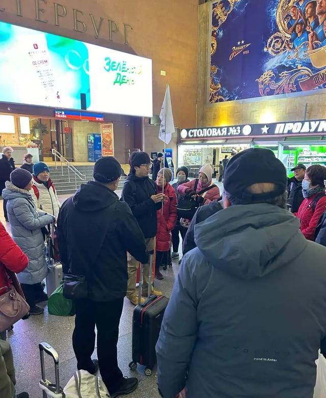 00后勇闯夕阳红老年团，被当“团宠”！有人直呼找到了“神仙旅游搭子”