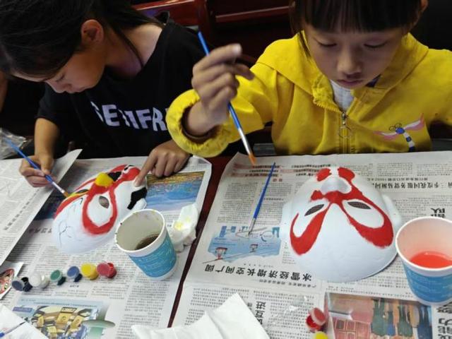 市科技馆开展“古韵新晖 家国共此时”国庆中秋主题科普活动
